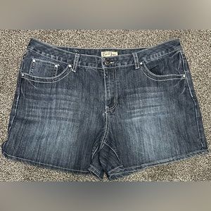 Earl Jeans Embellished Denim Shorts Size 18